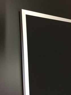 Opslagstavle med solid alu.ramme. Tilbud